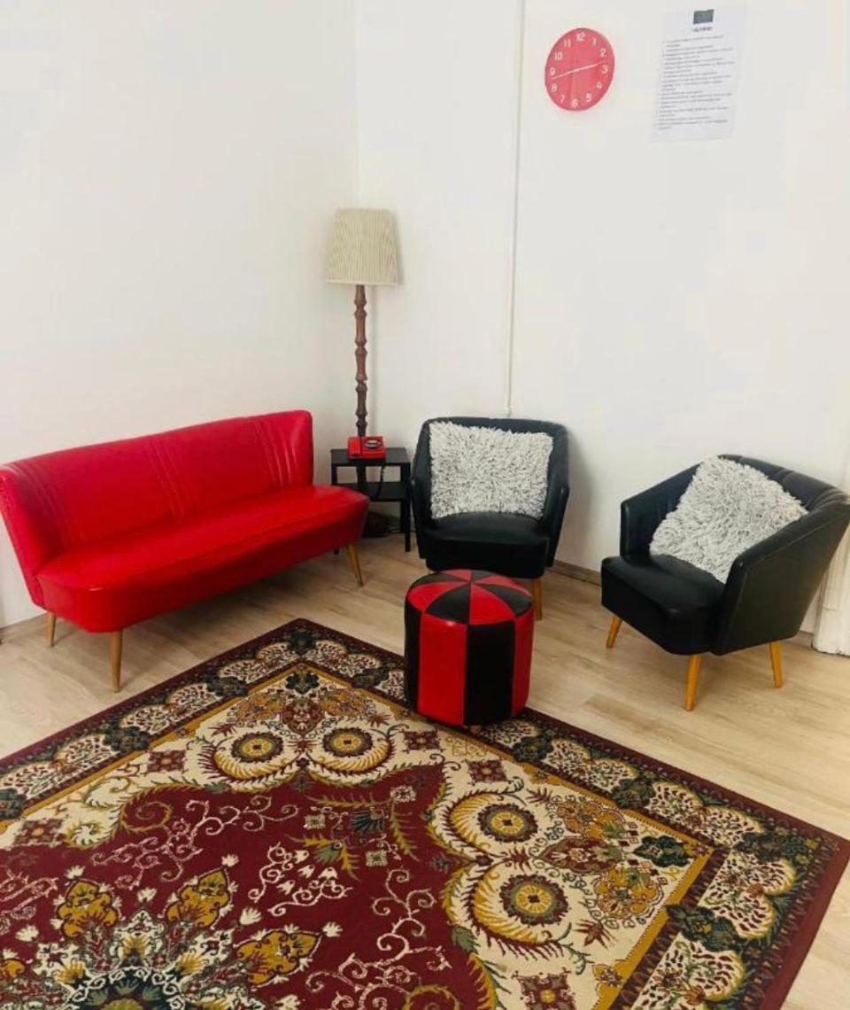 Ejjeli Majom Hostel Budapest Bagian luar foto